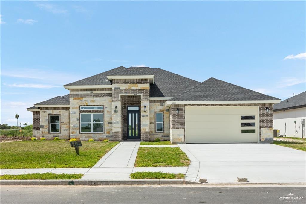 Photo 1 of 1305 Fairway Drive, Weslaco