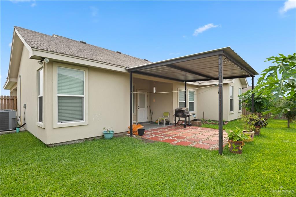 Photo 14 of 428 Gonzalez Street