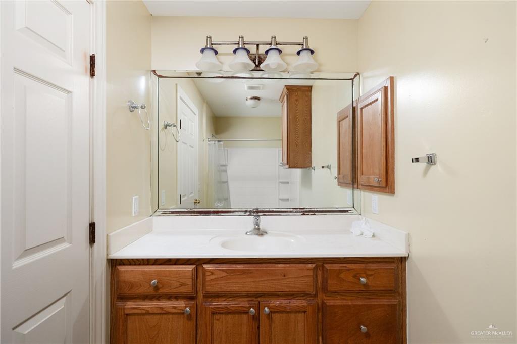 Photo 7 of 2601 Nassau Street
