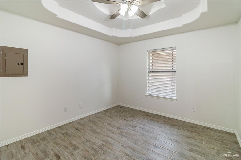 Photo 6 of 933 English Avenue #A