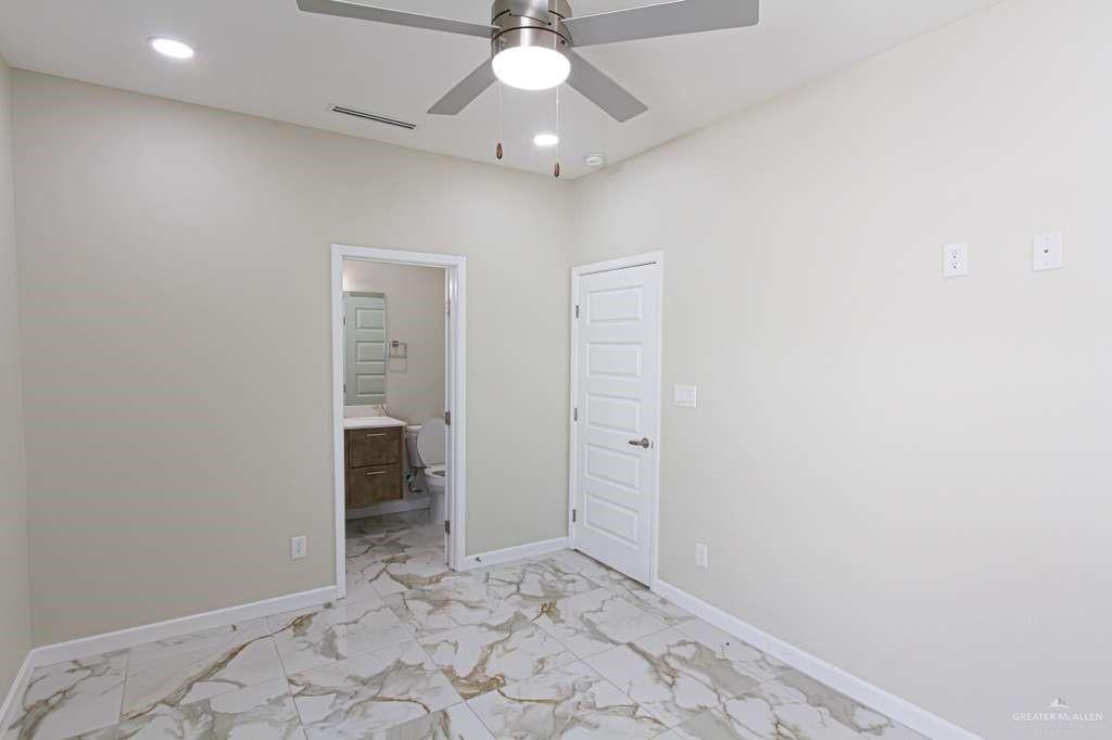Photo 10 of 601 Emerald Avenue