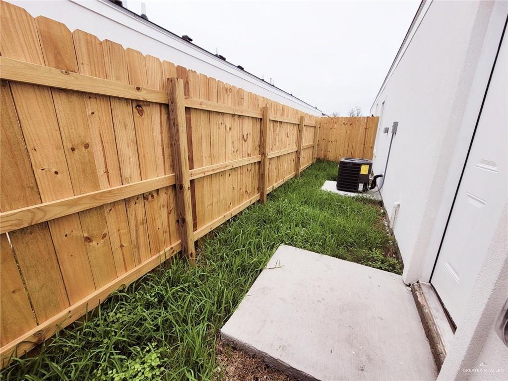 Photo 14 of 3501 Fuerte Avenue #2