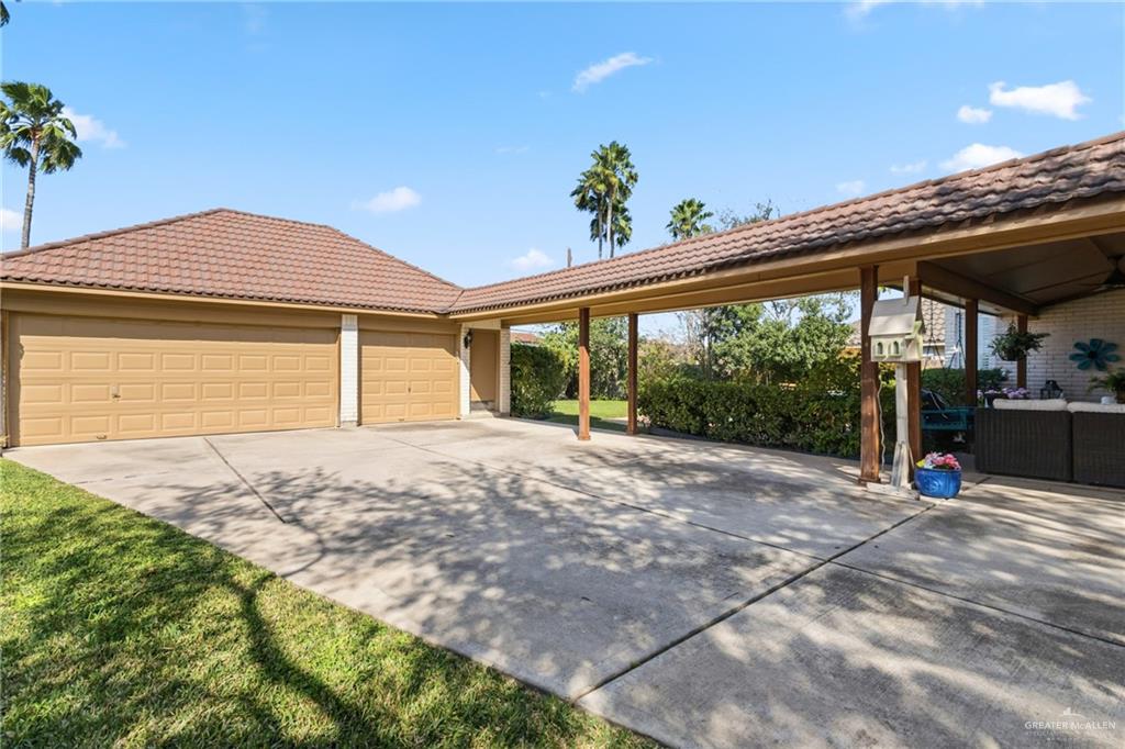 Photo 20 of 3509 Plazas Del Lago Drive