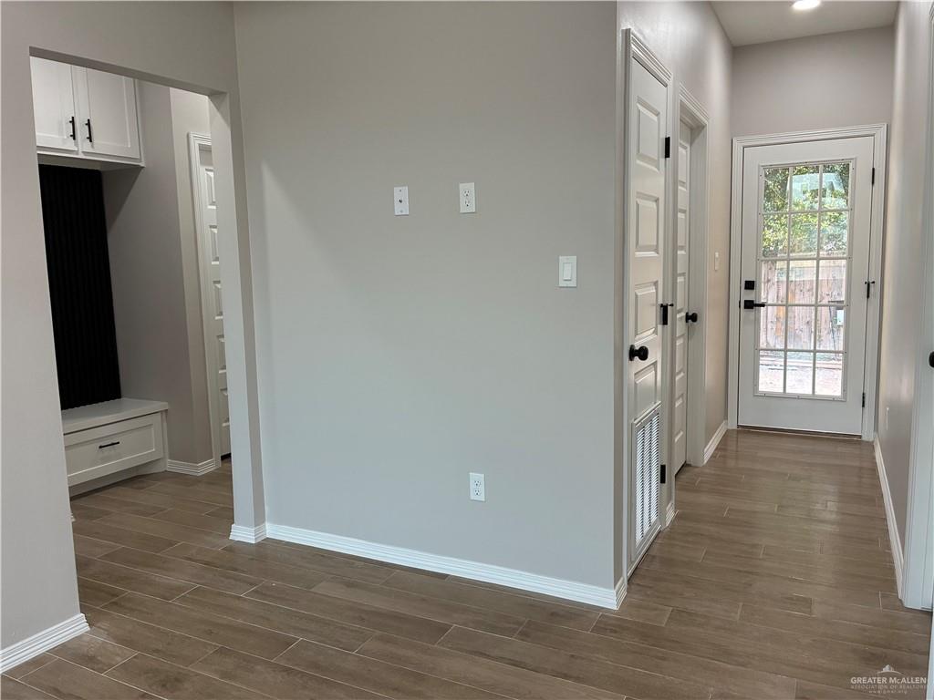 Photo 10 of 412 Liza Street