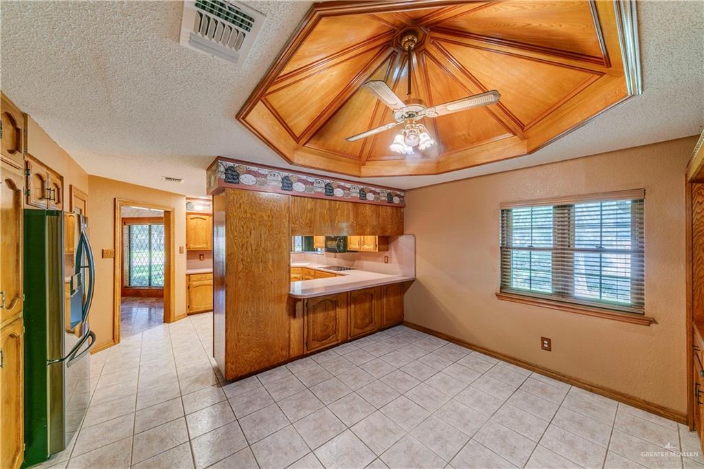 Photo 13 of 2303 Stonegate Drive
