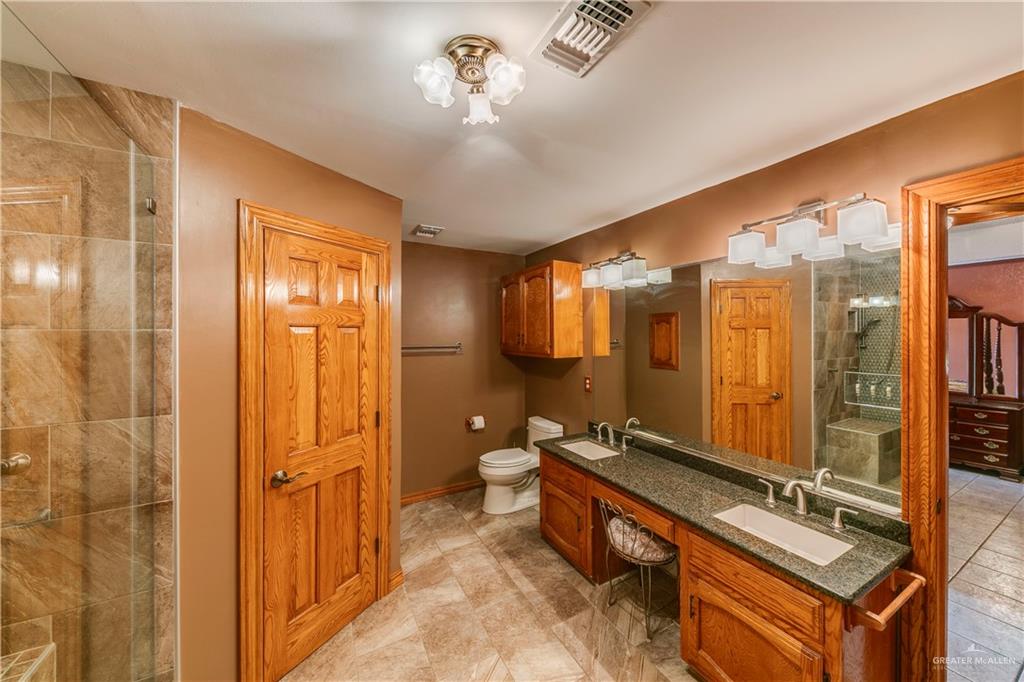 Photo 18 of 2303 Stonegate Drive