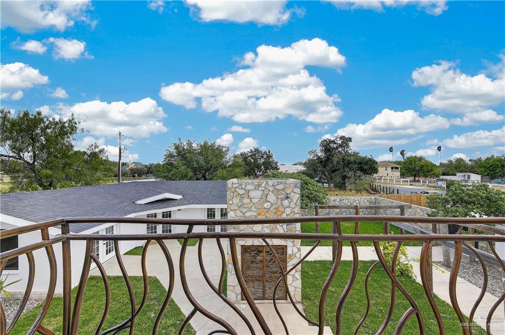 Photo 15 of 12303 Lakeview Drive #A