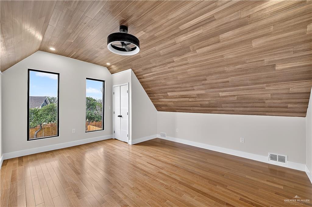Photo 20 of 12303 Lakeview Drive #A