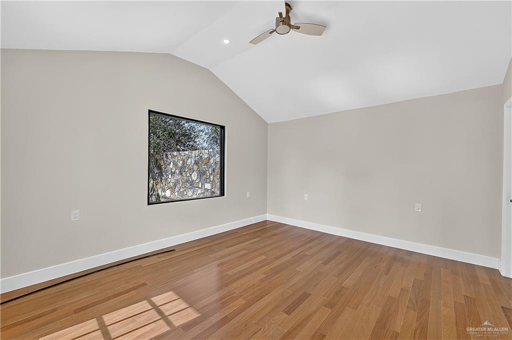 Photo 34 of 12303 Lakeview Drive #A
