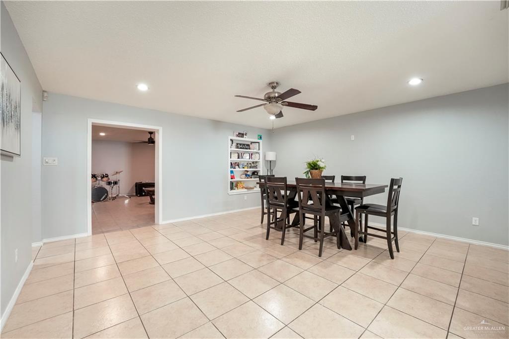 Photo 11 of 4407 Raul Longoria Road