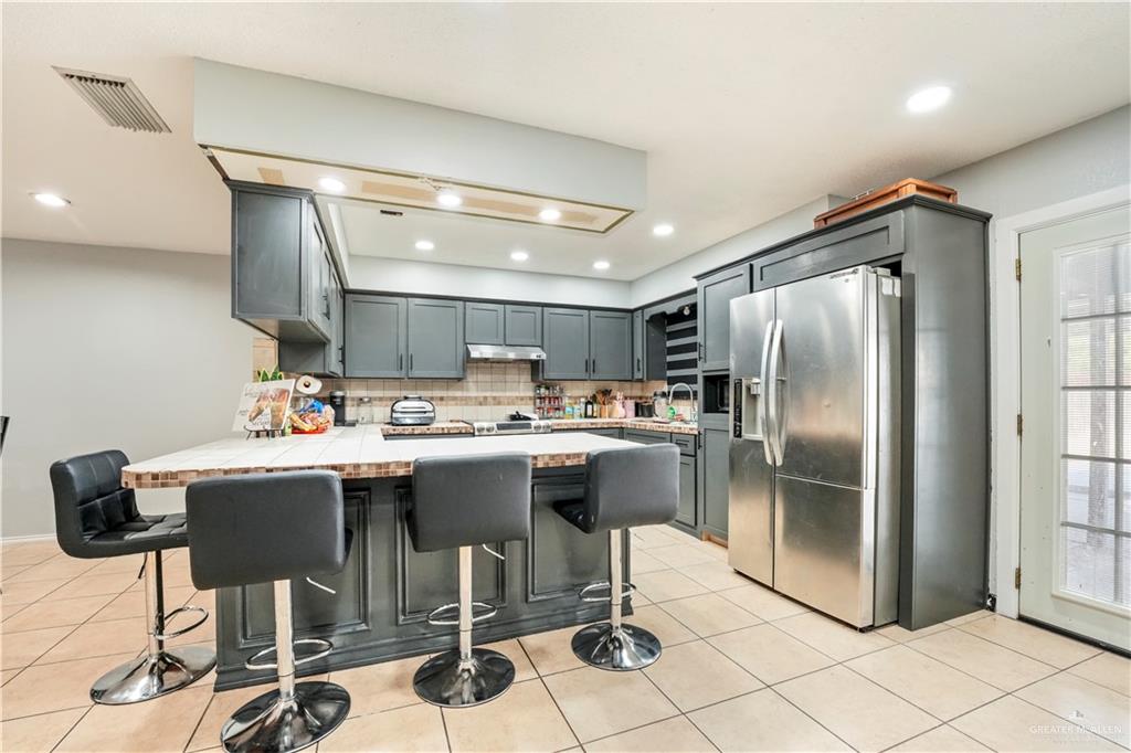 Photo 8 of 4407 Raul Longoria Road