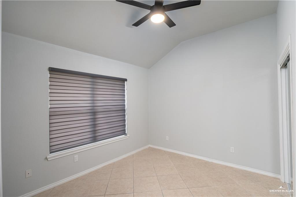 Photo 5 of 1406 Circle Drive