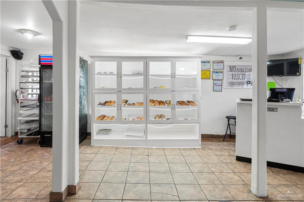 Photo 5 of 1308 Tower Road