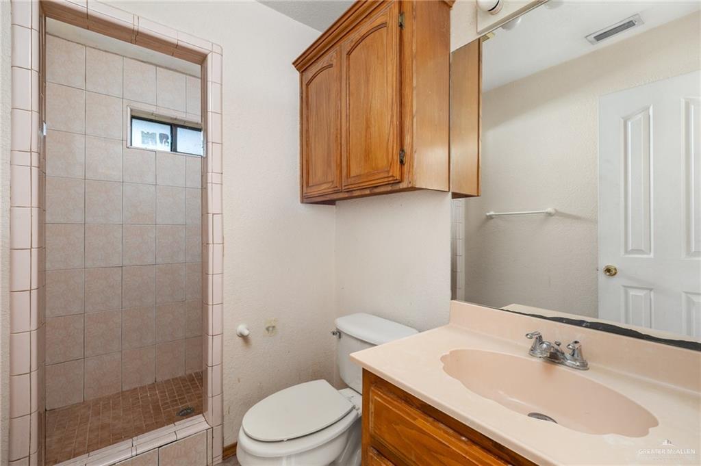 Photo 9 of 1721 Maple Avenue