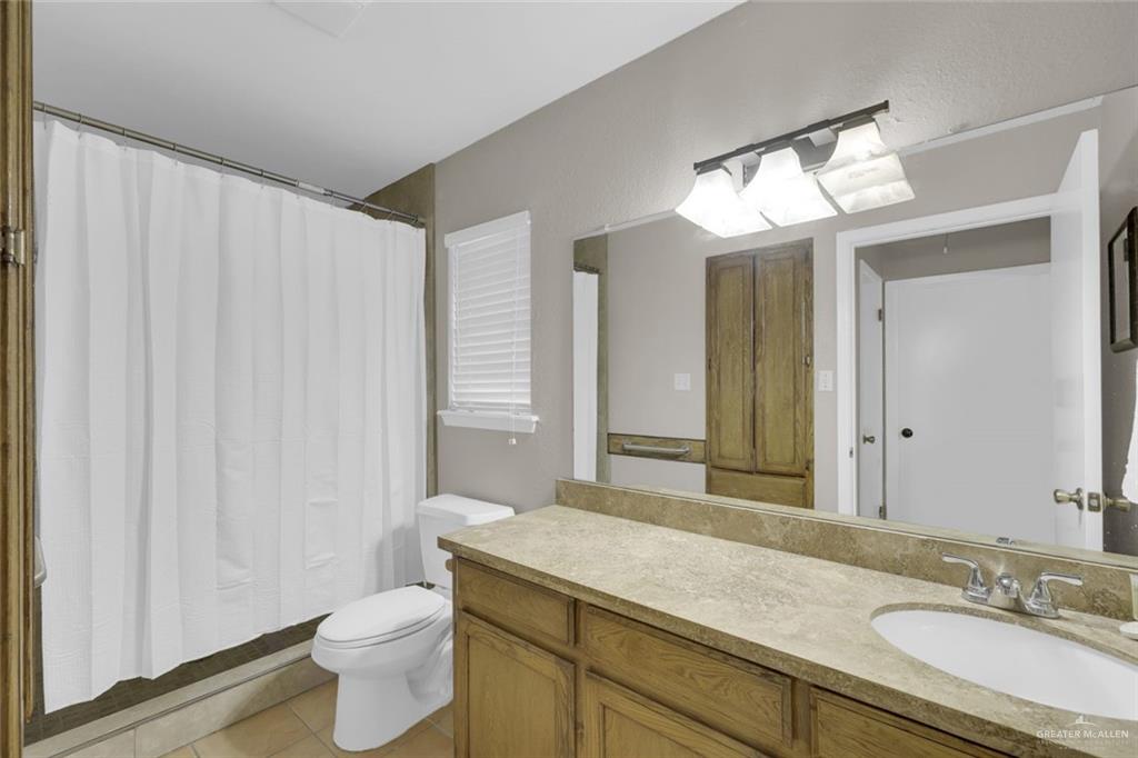 Photo 8 of 1602 Avocet Avenue #A