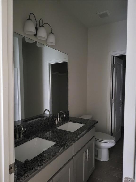 Photo 8 of 5600 Nightingale Avenue #3