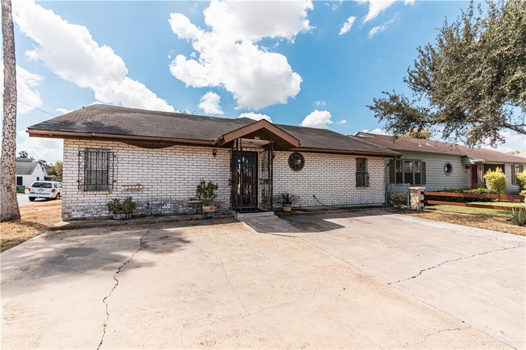 Photo 1 of 201 Kelly Avenue, Pharr