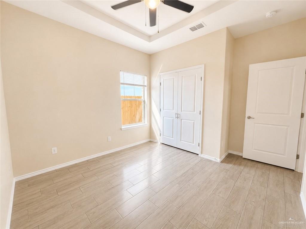Photo 9 of 5106 Hiawatha Drive