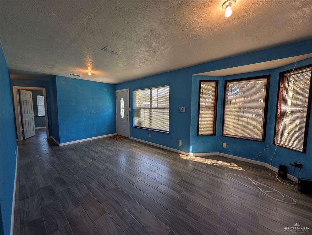 Photo 2 of 4215 Truman Street