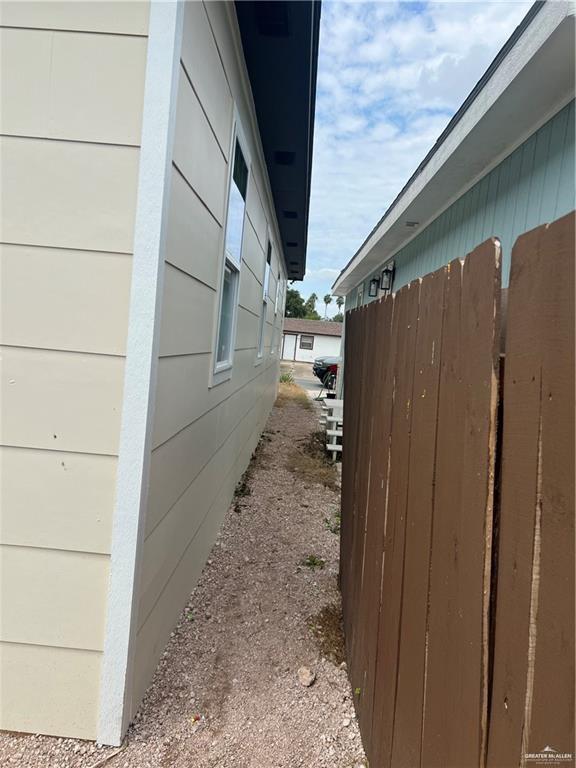 Photo 3 of 2821 Melanie Drive
