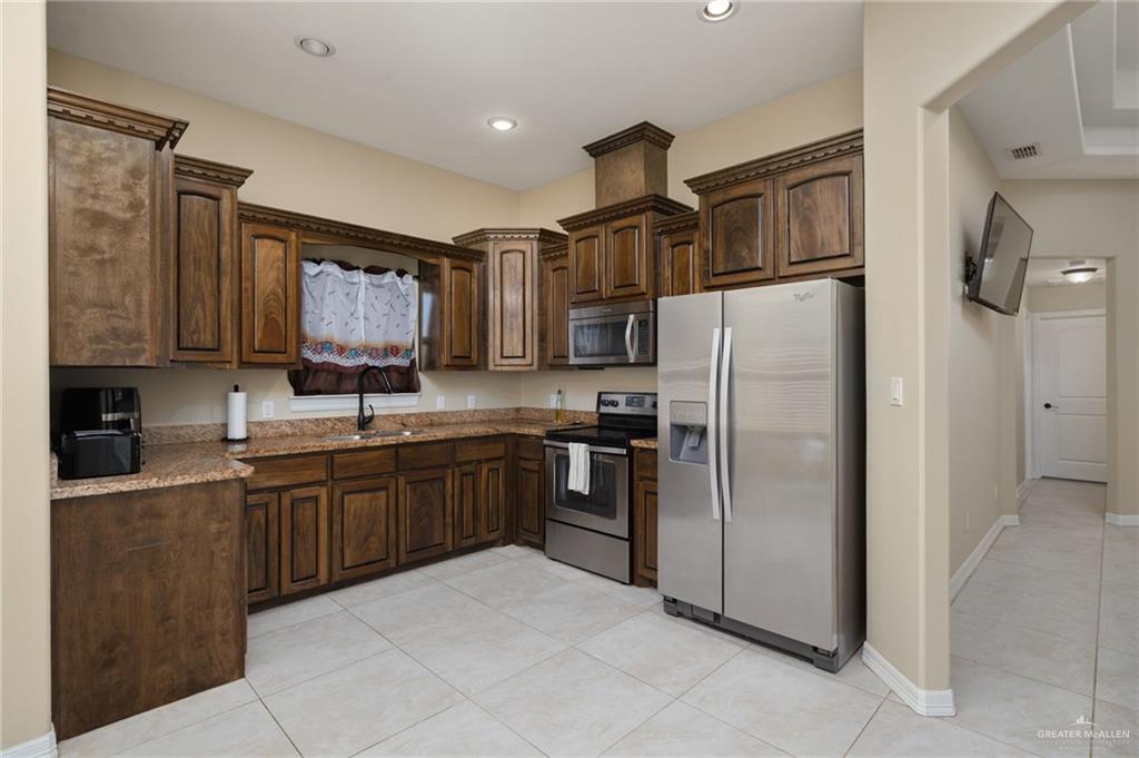 Photo 5 of 1308 Quail Drive