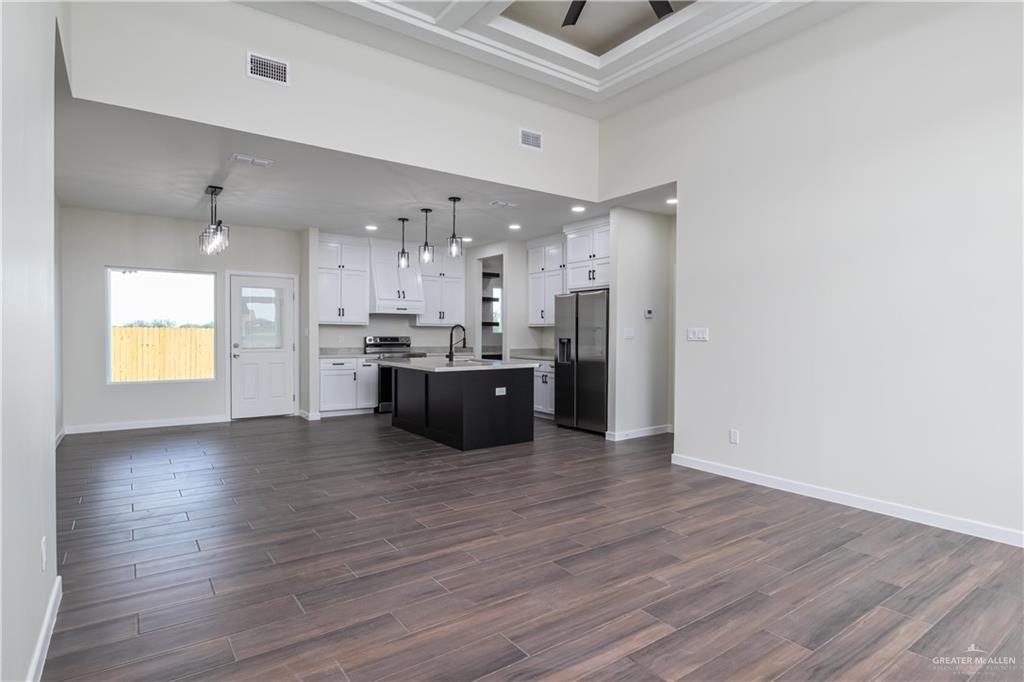 Photo 2 of 3419 Las Brisas Street