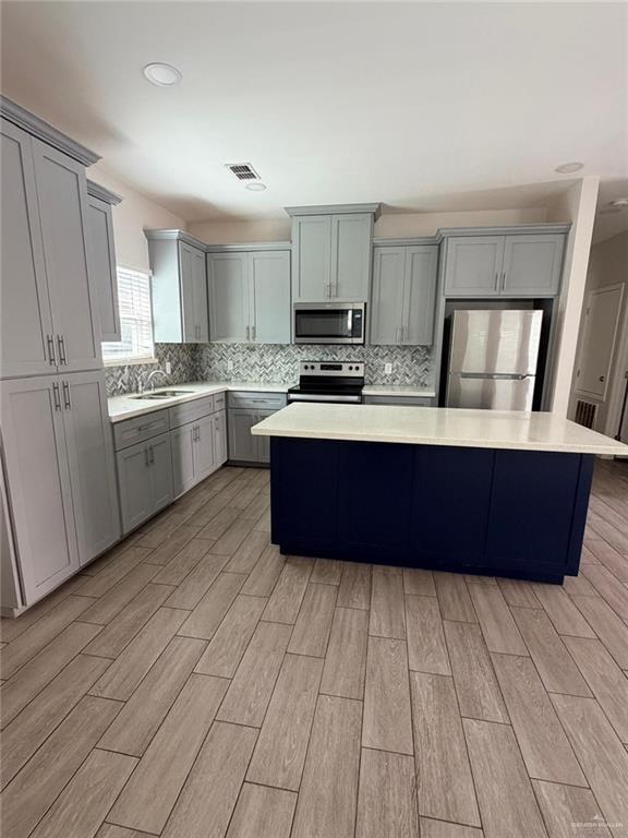 Photo 4 of 5901 Nightingale Avenue #1