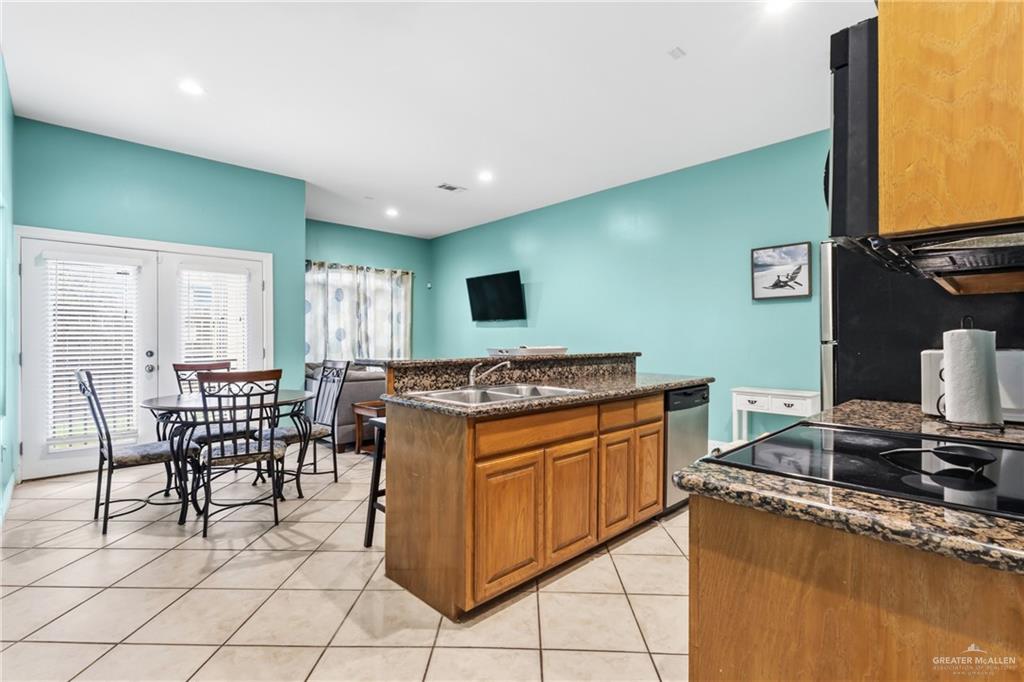 Photo 3 of 103 Gardenia Street #6