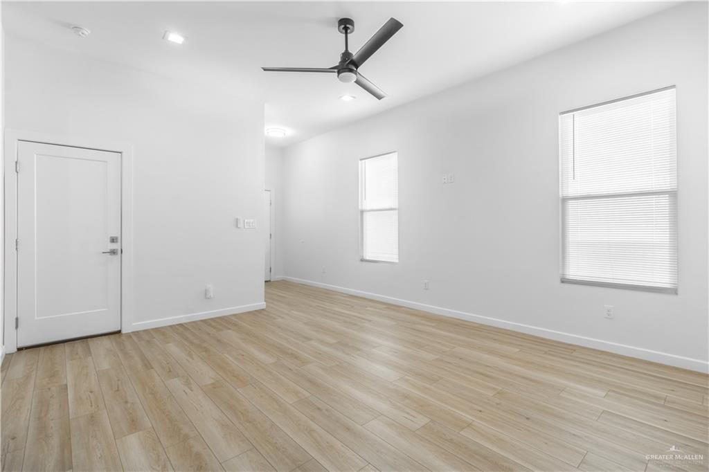 Photo 10 of 2714 Kerria Avenue
