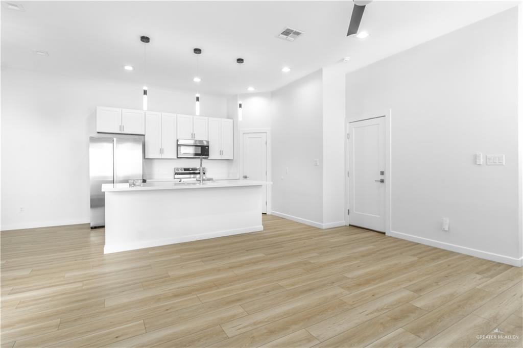 Photo 9 of 2714 Kerria Avenue