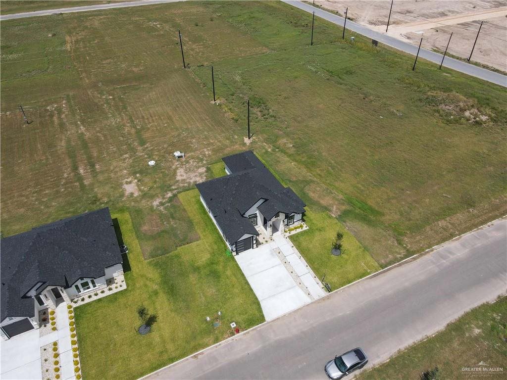 Photo 19 of 1729 Yaretzi Street