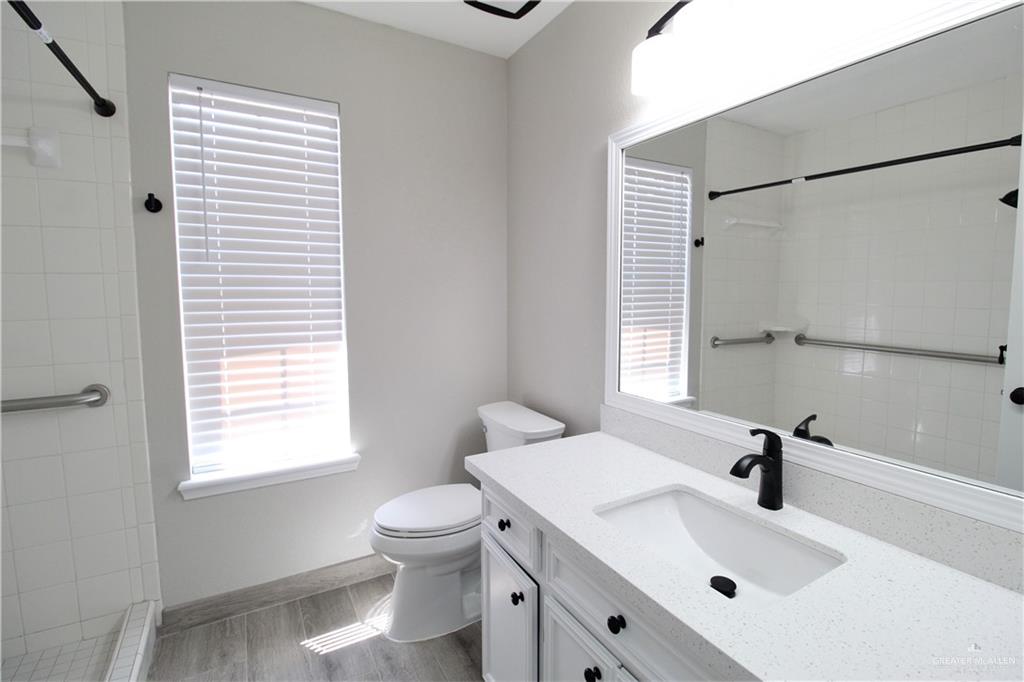 Photo 15 of 113 Upas Avenue