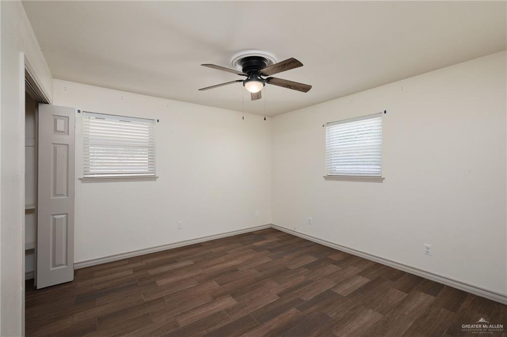 Photo 17 of 204 Iris Avenue