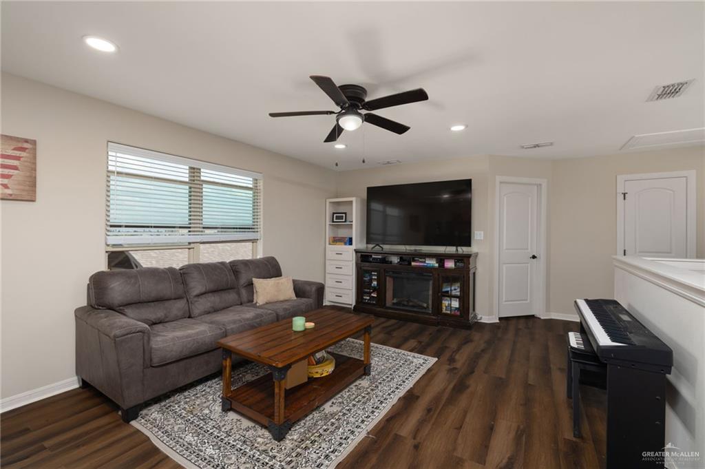 Photo 12 of 14716 Brazos Circle