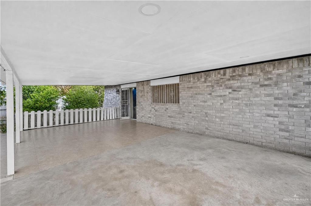 Photo 20 of 2507 Grandora Drive