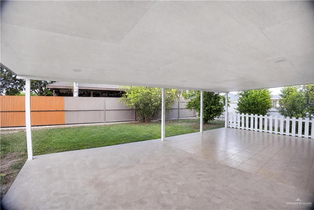 Photo 22 of 2507 Grandora Drive
