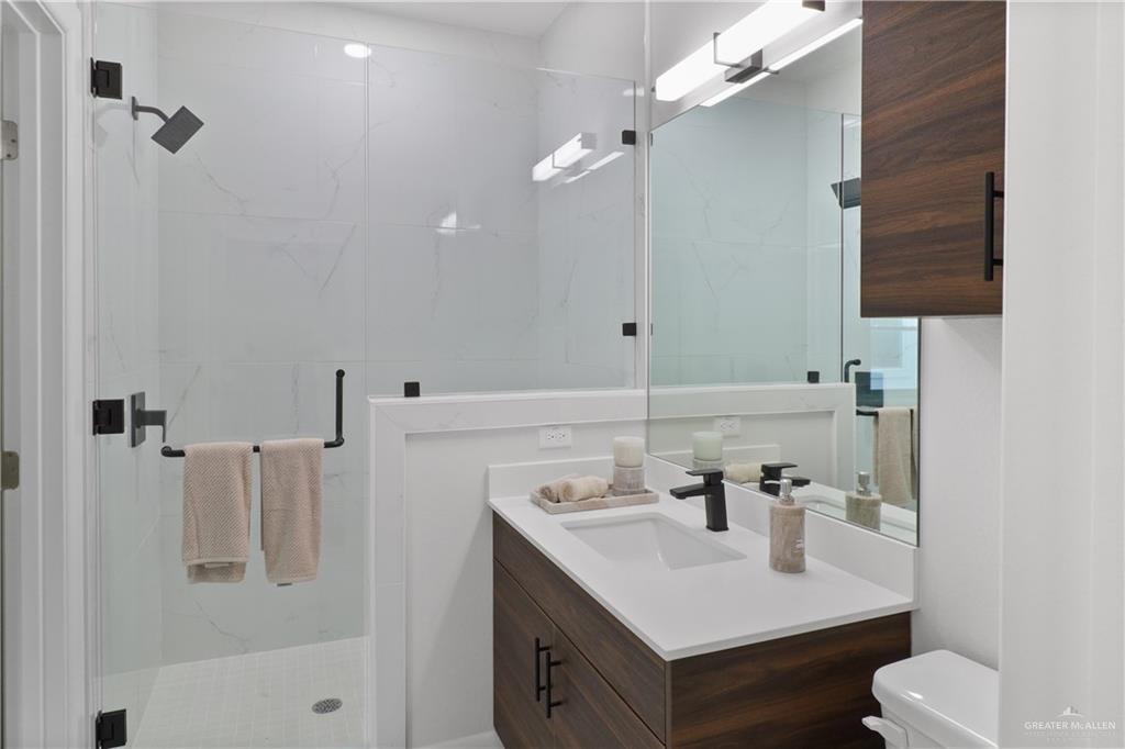 Photo 6 of 707 Coves Lane #4