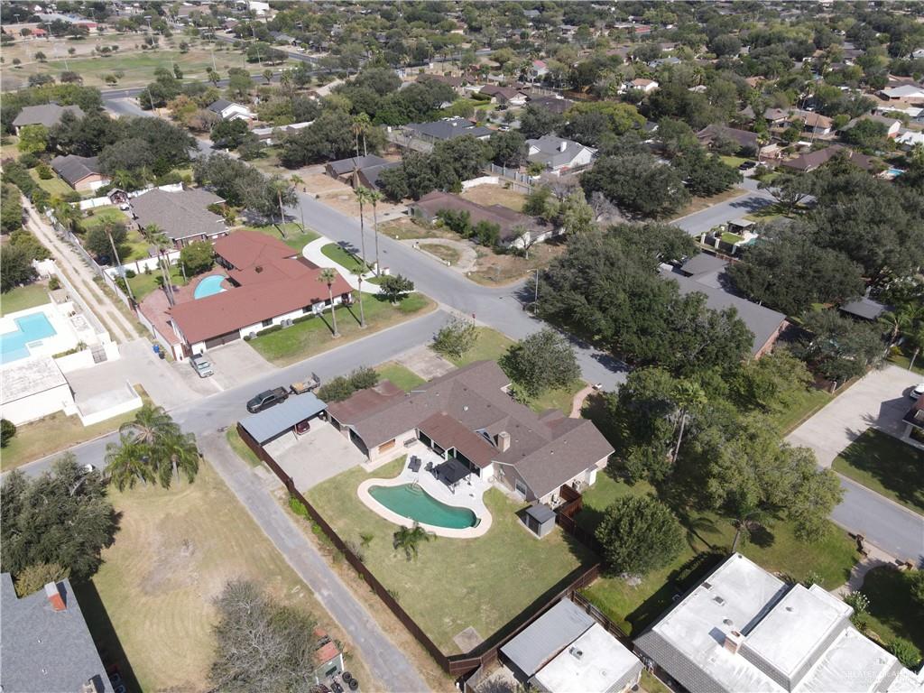 Photo 36 of 100 Whitewing Avenue
