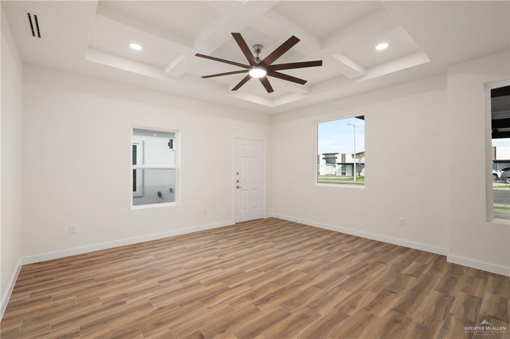 Photo 2 of 509 Onyx Avenue