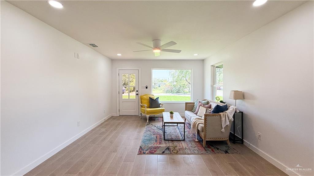 Photo 20 of 2020 Camellia Avenue