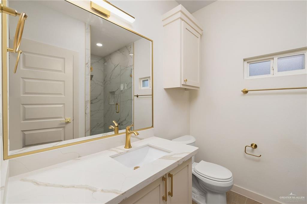 Photo 15 of 2406 San Pascual Street