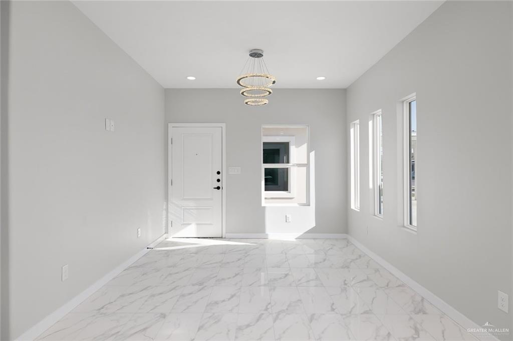 Photo 3 of 1007 Woodson Avenue #4