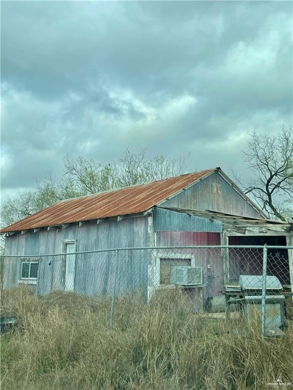 Photo 4 of 35739 US Highway 281