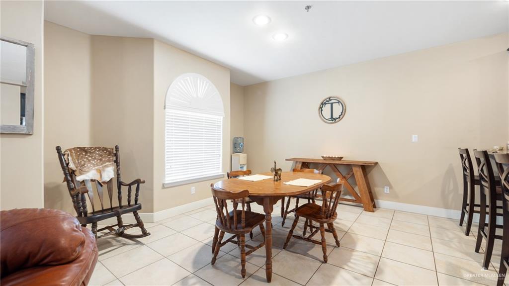 Photo 8 of 1412 Keeton Avenue #5