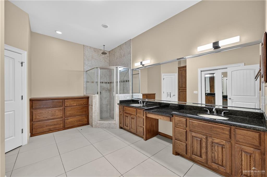 Photo 9 of 2110 21st Street