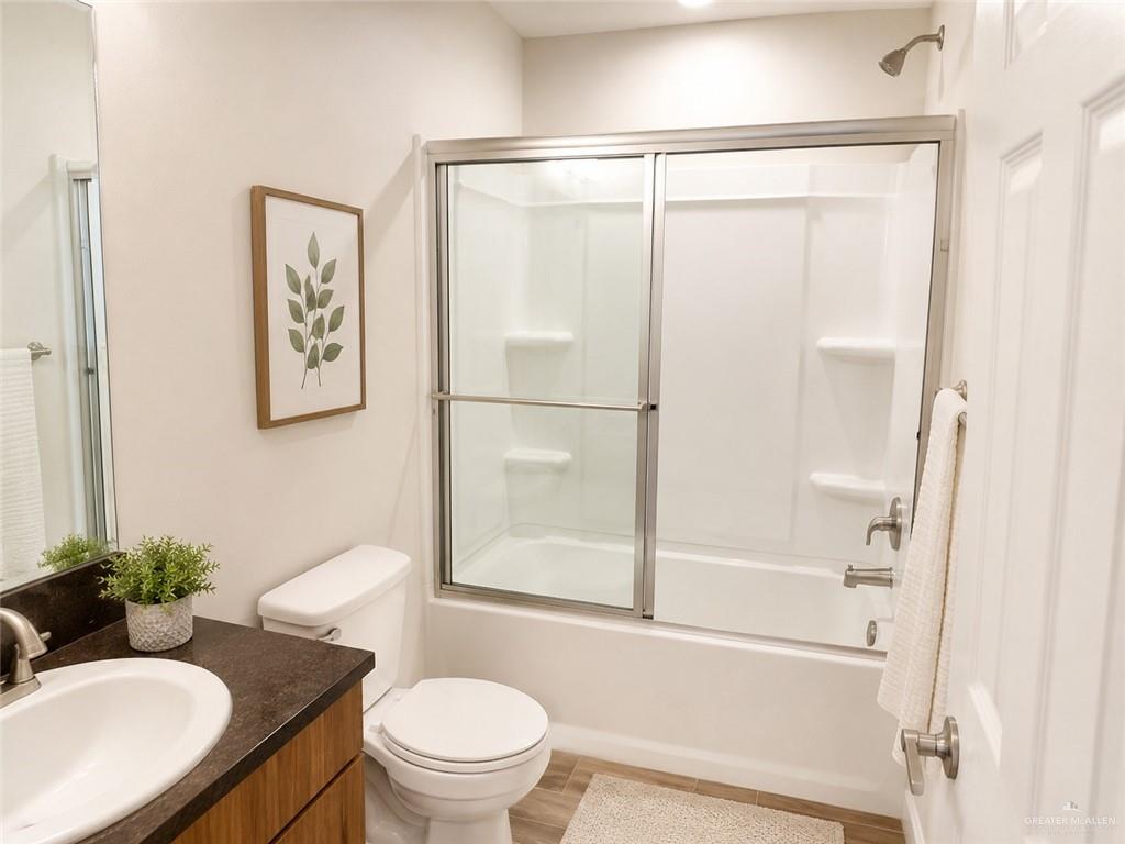 Photo 9 of 1601 Cortlandt Street #1