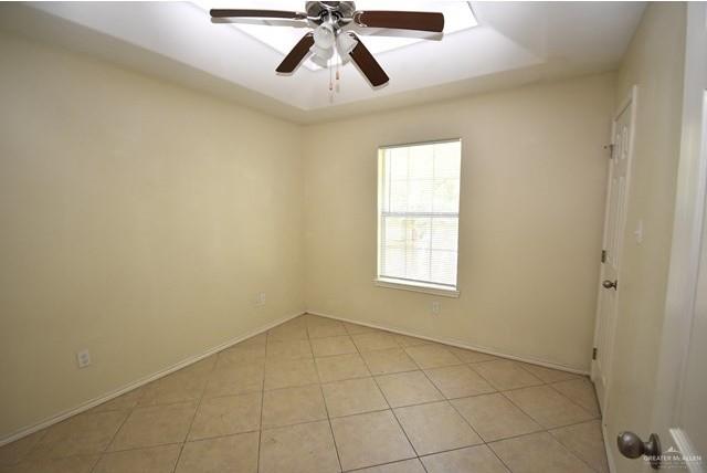 Photo 4 of 320 Albatross Avenue
