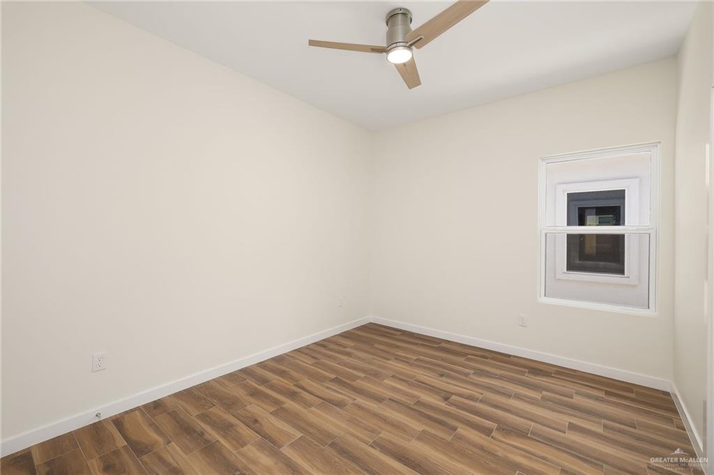 Photo 15 of 609 Onyx Avenue #2