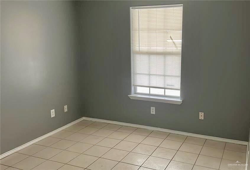 Photo 5 of 1207 Prosperity Drive
