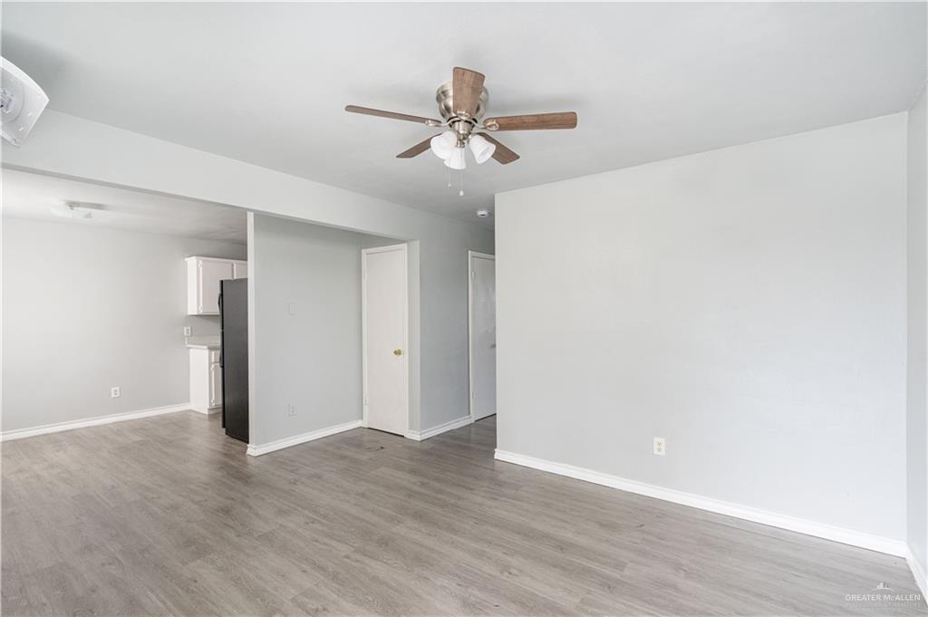 Photo 7 of 2110 De Leon Avenue